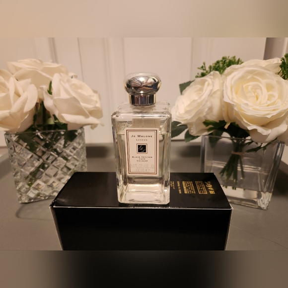 Vintage Black Vetyver Cafe Cologne by Jo Malone; 100ml / 3.4 fl.oz; 78% Full - Picture 16 of 16